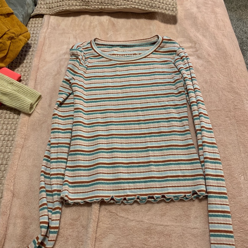 long sleeve cropped tee